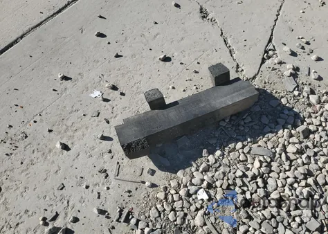 2004 Buick Lesabre Custom from USA, damaged, VIN 1G4HP52K14U117333